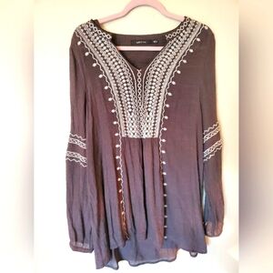 Arc & Co. Embroidered grey shirt
